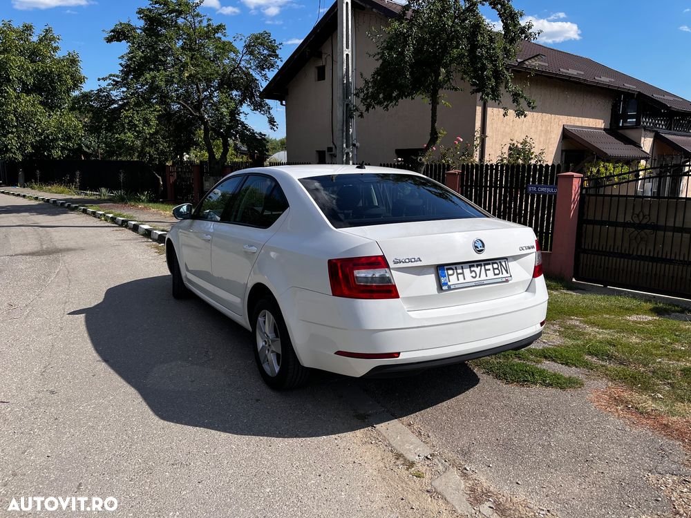 Skoda Octavia - 3