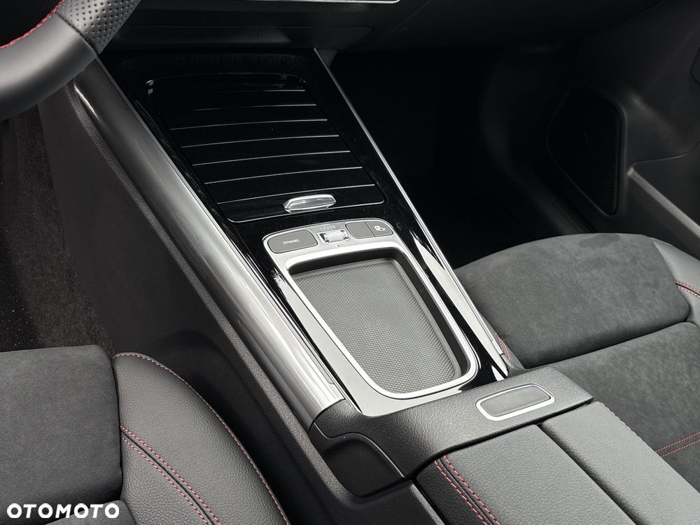 Mercedes-Benz GLA 200 mHEV AMG Line 7G-DCT - 22