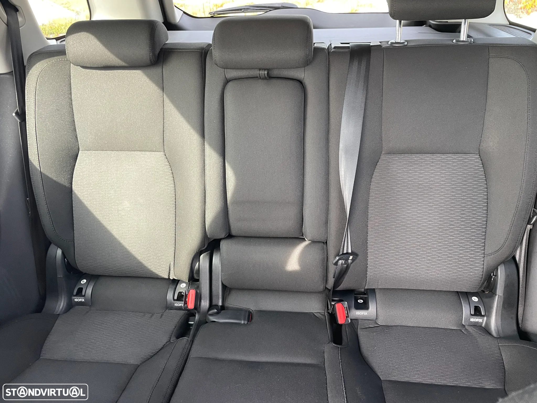 Land Rover Discovery Sport 2.0 eD4 HSE - 10