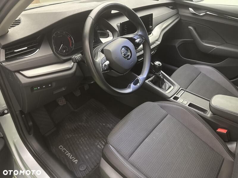 Skoda Octavia 1.5 TSI ACT Ambition - 10