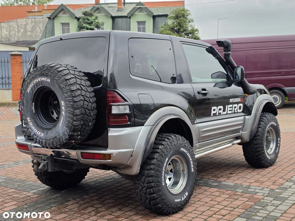 Mitsubishi Pajero - 7