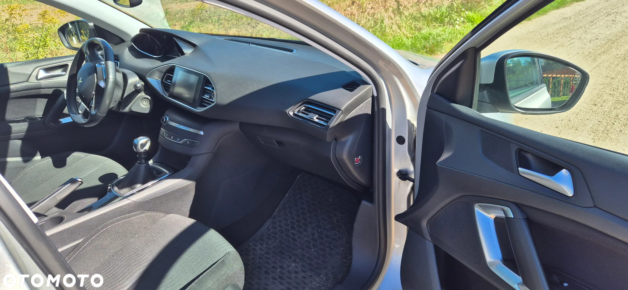 Peugeot 308 SW 1.2 PureTech Allure S&S - 7