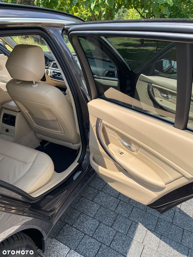 BMW Seria 3 318d Luxury Line - 14