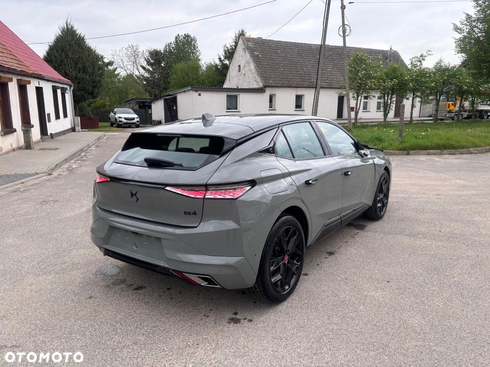 DS Automobiles DS 4 1.2 PureTech Performance Line + - 7