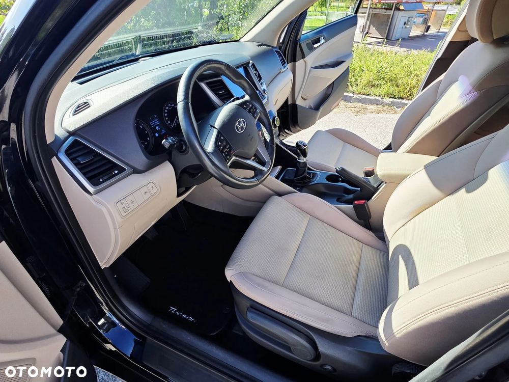 Hyundai Tucson 1.6 GDi Comfort 2WD - 16
