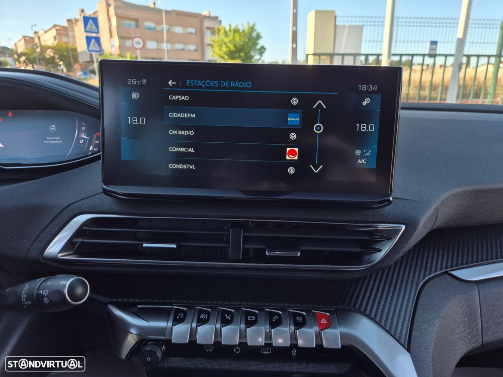 Peugeot 3008 1.5 BlueHDi Allure Pack - 35