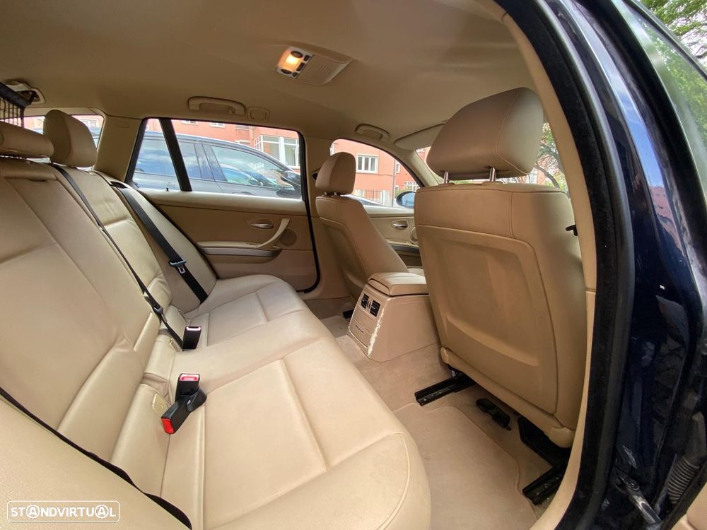 BMW 320 d - 19