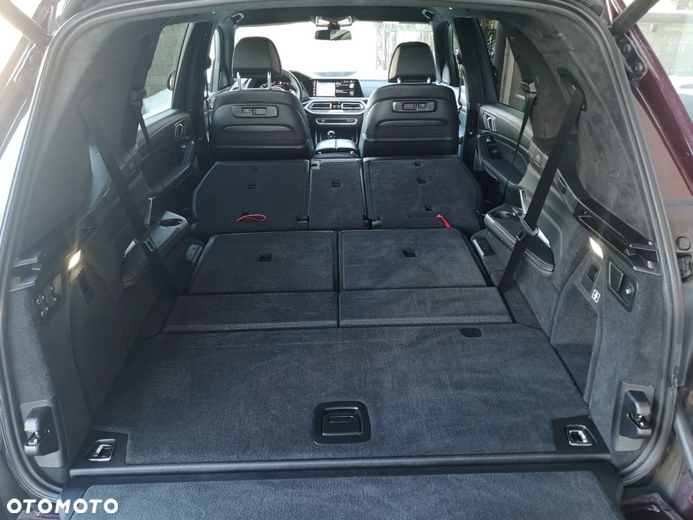 BMW X7 - 36