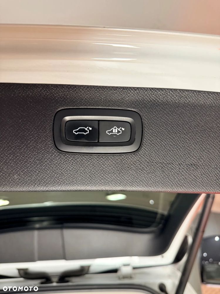 Volvo XC 90 D5 AWD Inscription - 20