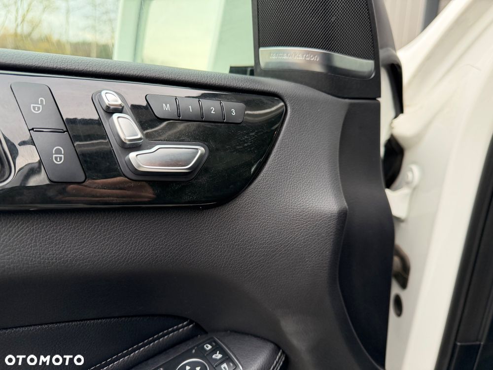 Mercedes-Benz GLE 400 4Matic 9G-TRONIC AMG Line - 13