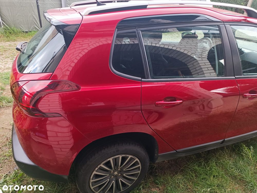 Peugeot 2008 1.2 Pure Tech Active S&S EAT6 - 7