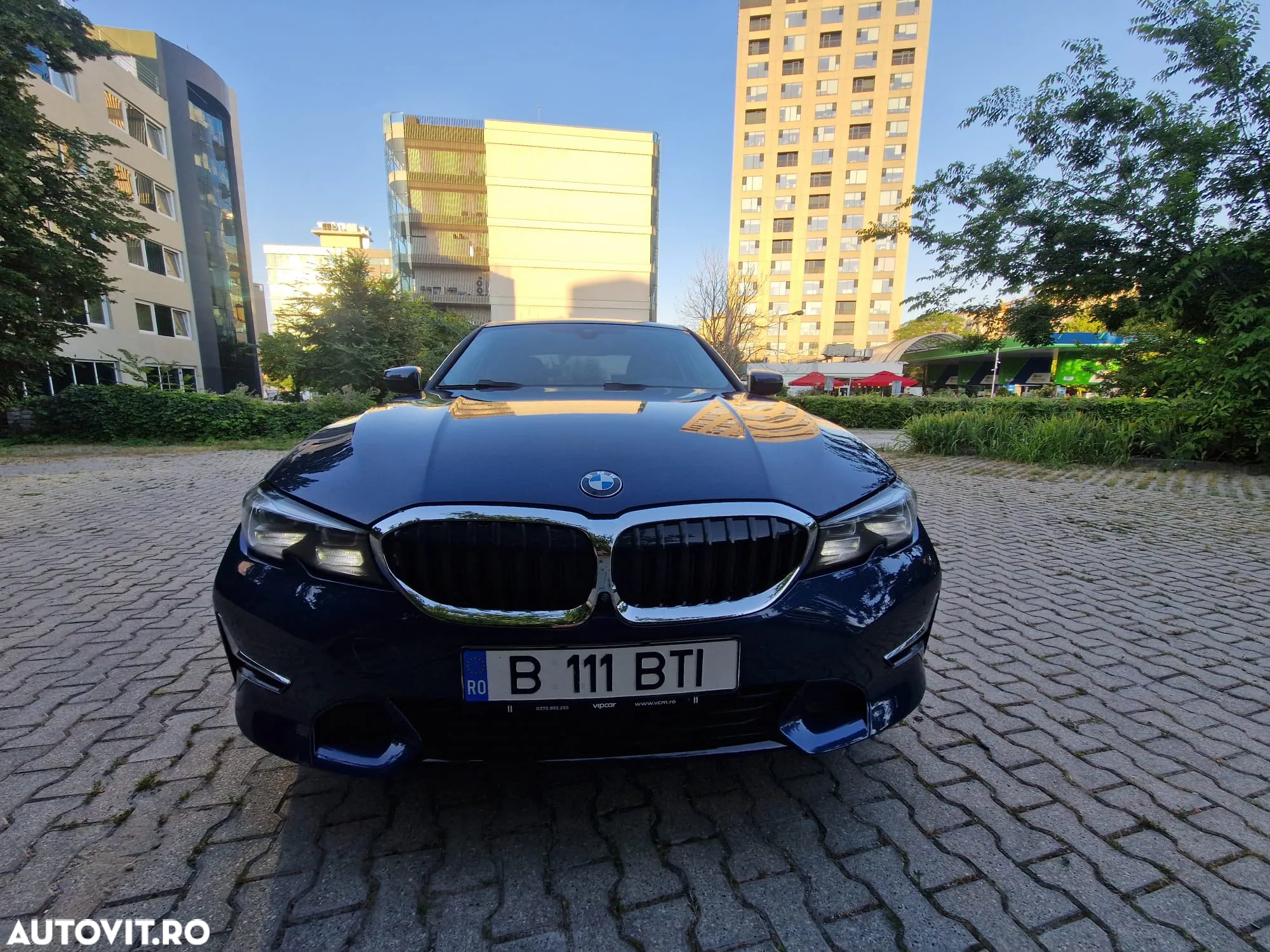 BMW Seria 3 320d xDrive Aut. Luxury Line - 4