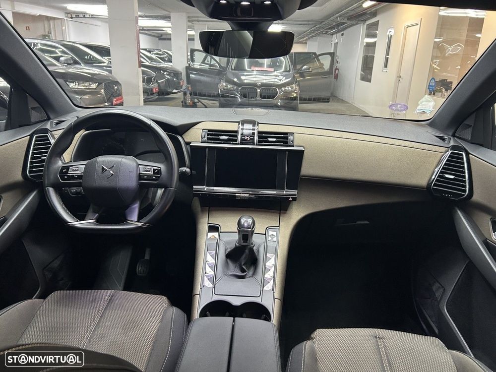 DS DS7 Crossback - 12