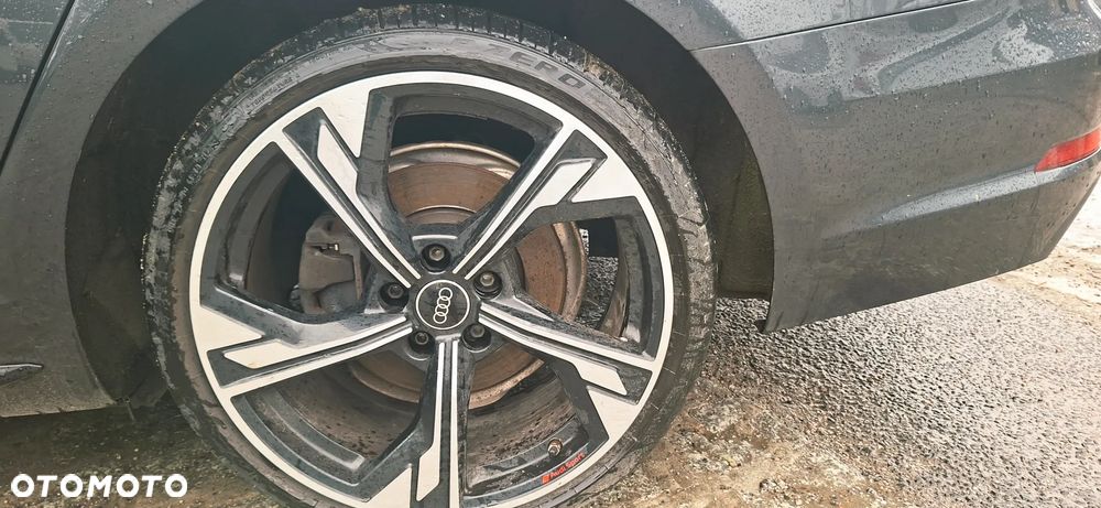 Audi A4 Avant - 11