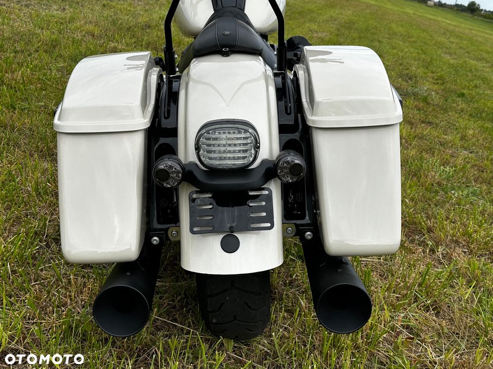 Harley-Davidson Touring Street Glide - 9