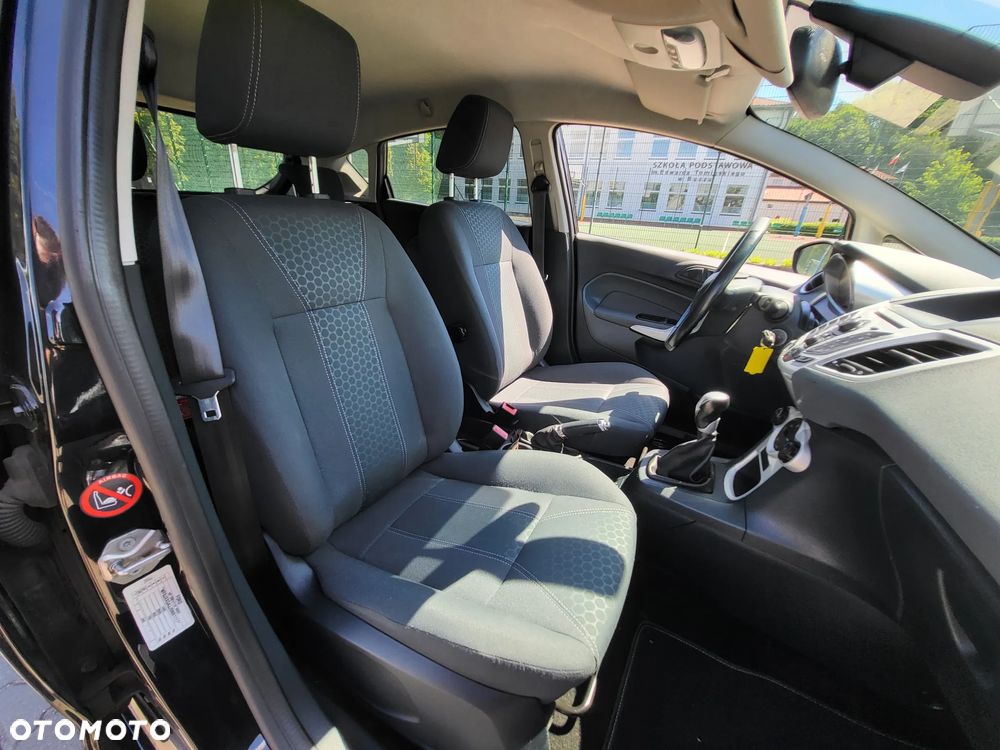 Ford Fiesta - 10