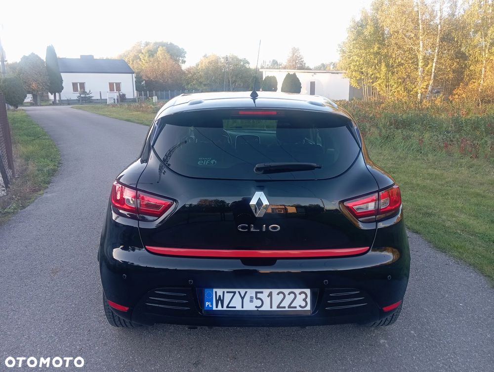 Renault Clio - 14