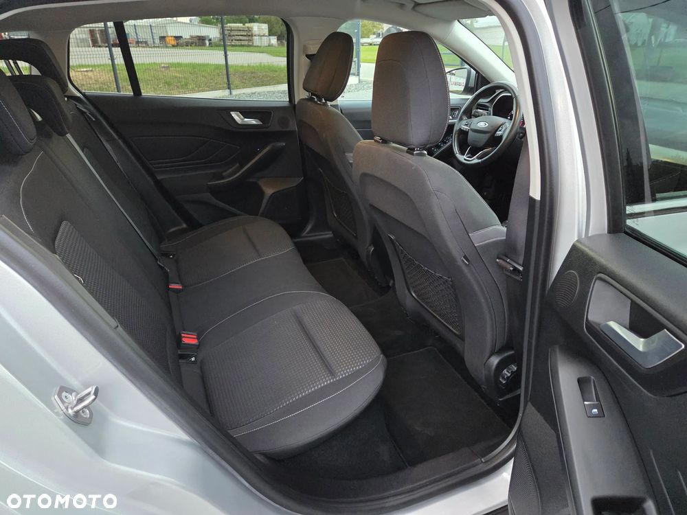 Ford Focus - 31