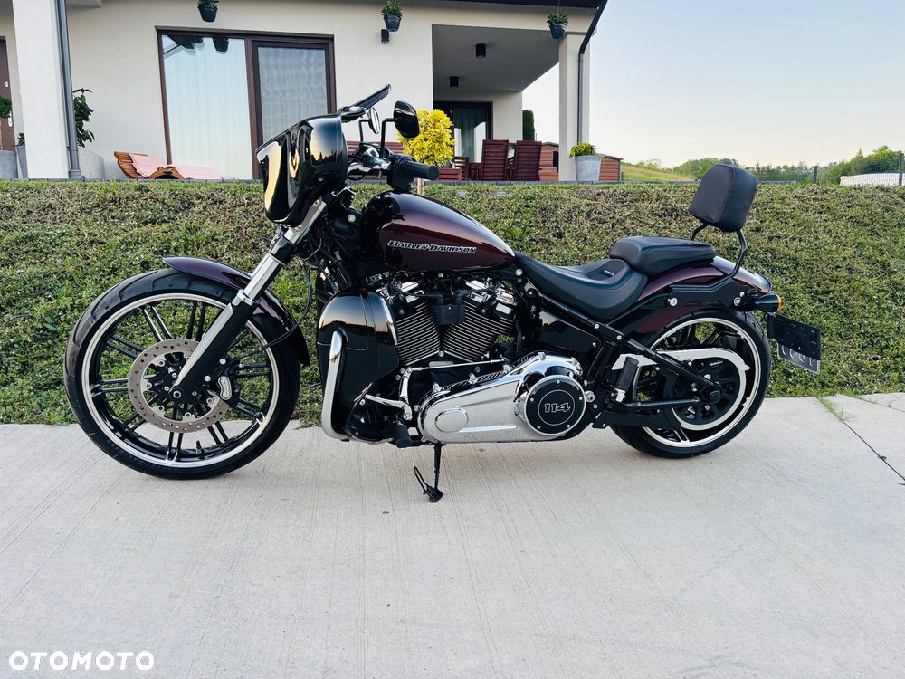 Harley-Davidson Softail Breakout - 8