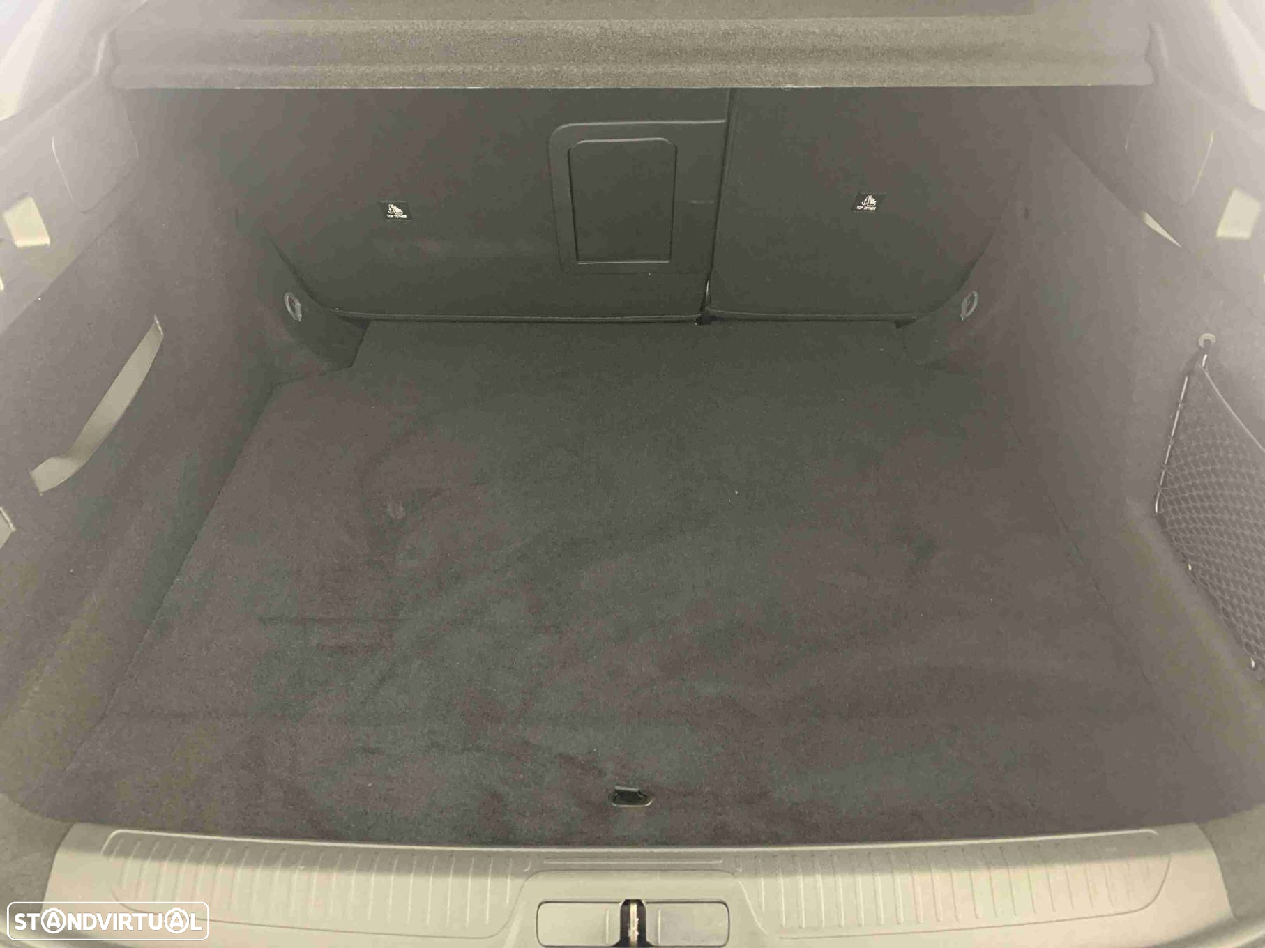 Peugeot 408 1.2 PureTech Allure EAT8 - 14