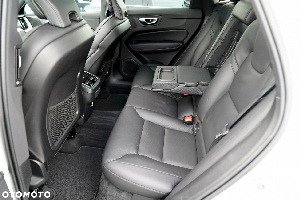 Volvo XC 60 D4 Inscription - 21