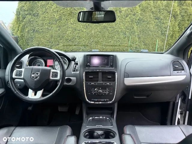 Dodge Grand Caravan 3.6 R/T - 18