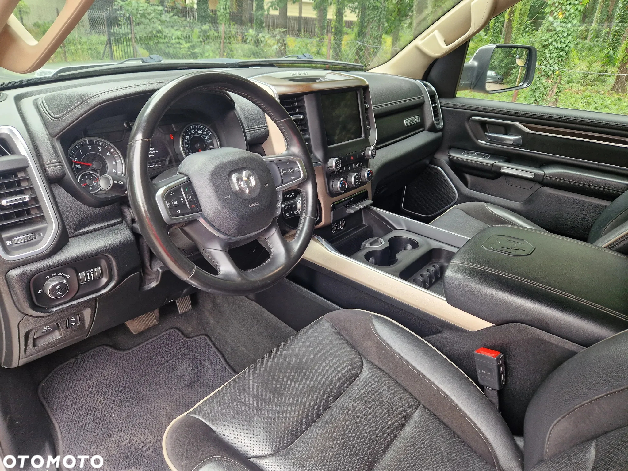 RAM 1500 Quad Cab Longbed Laramie - 8