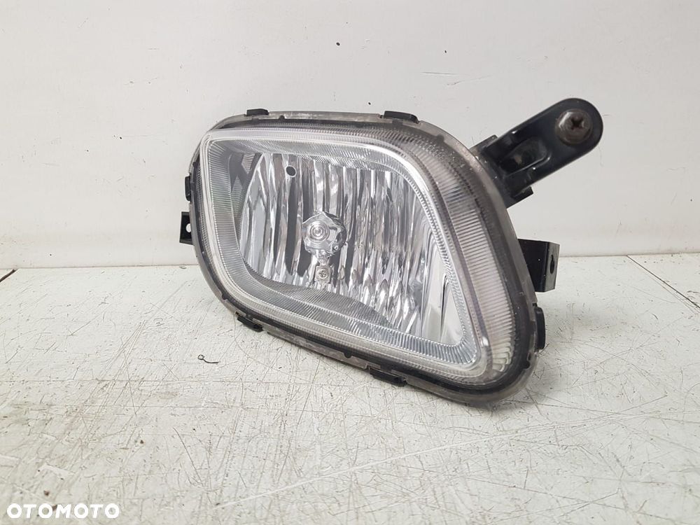 HALOGEN PRAWY PRAWA  Hyundai i800 iMAX H1 Grand Starex  92202-4h100 - 3