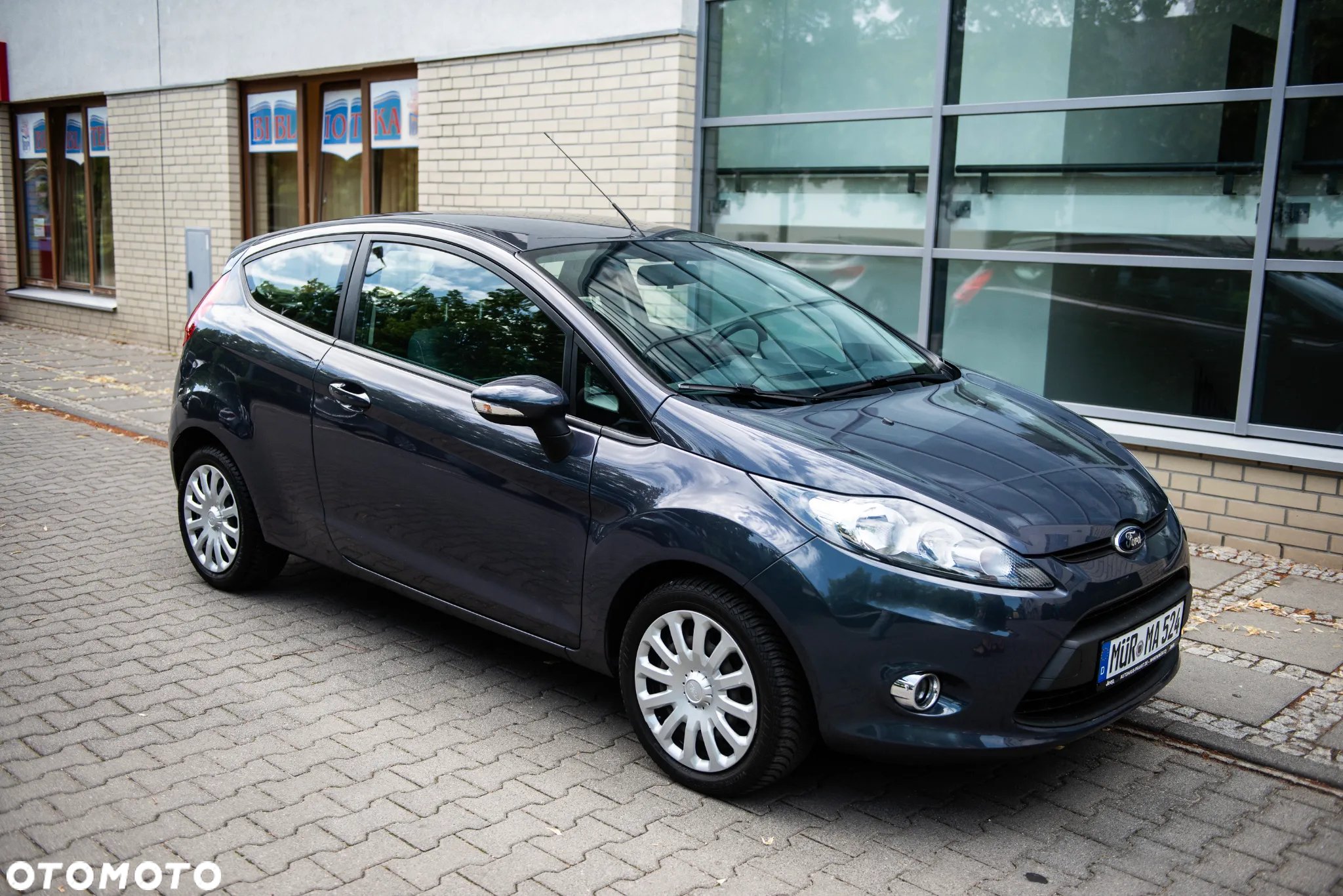 Ford Fiesta 1.25 Celebration - 12