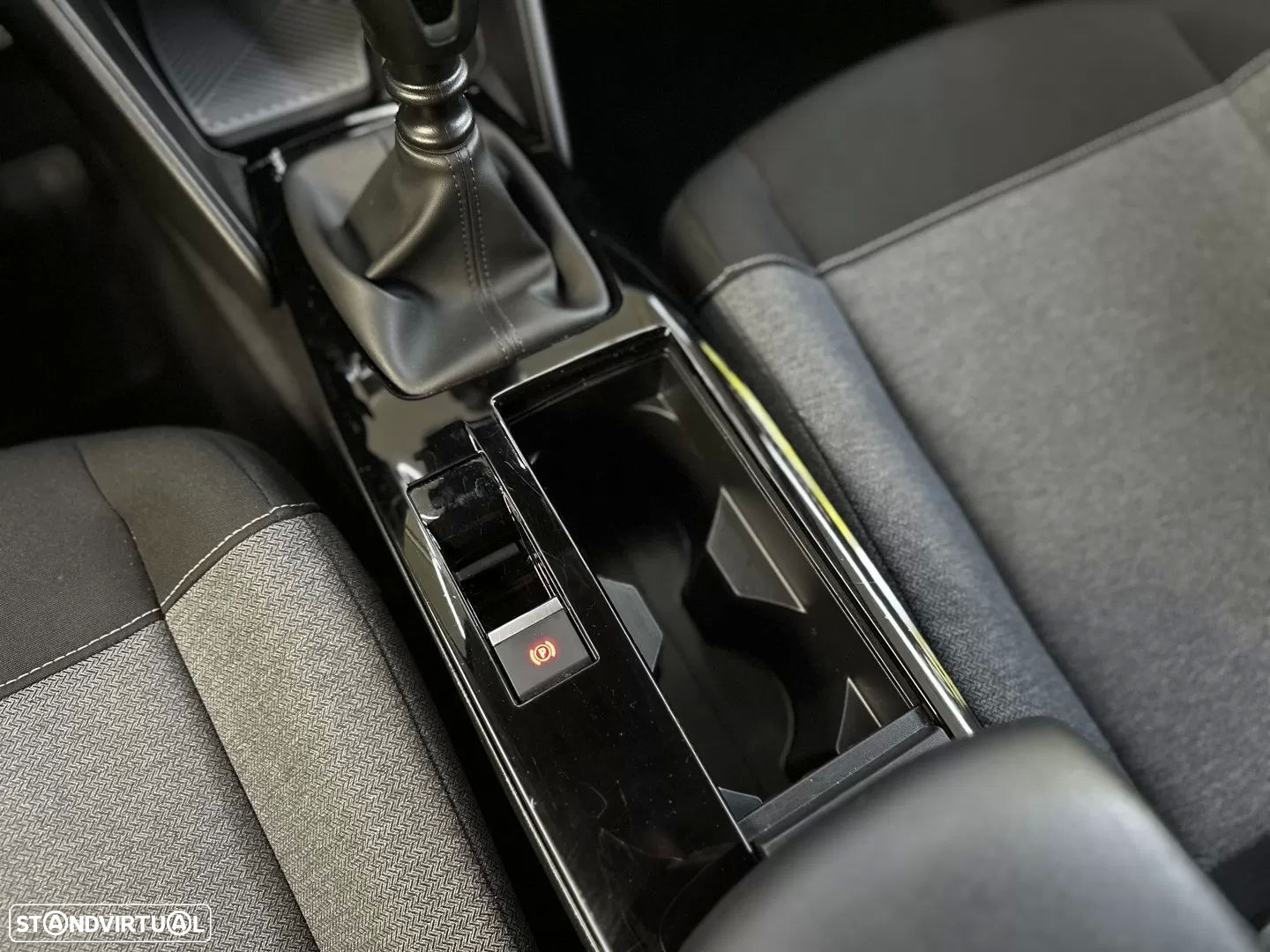 Citroën C4 1.2 PureTech Feel - 20