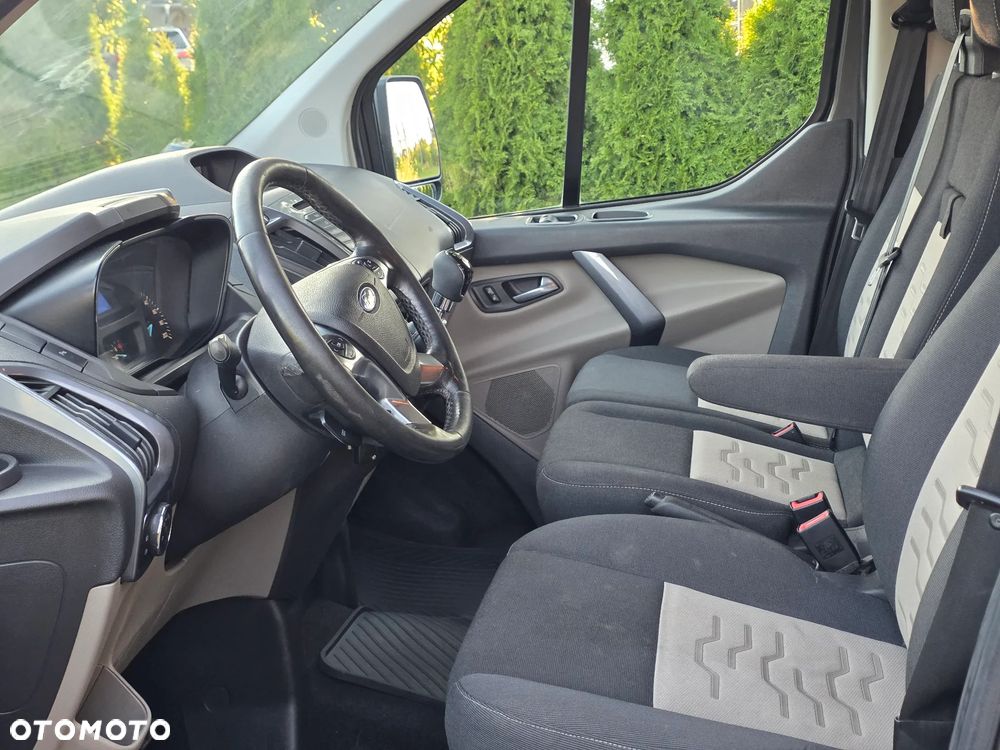 Ford Transit Custom - 11