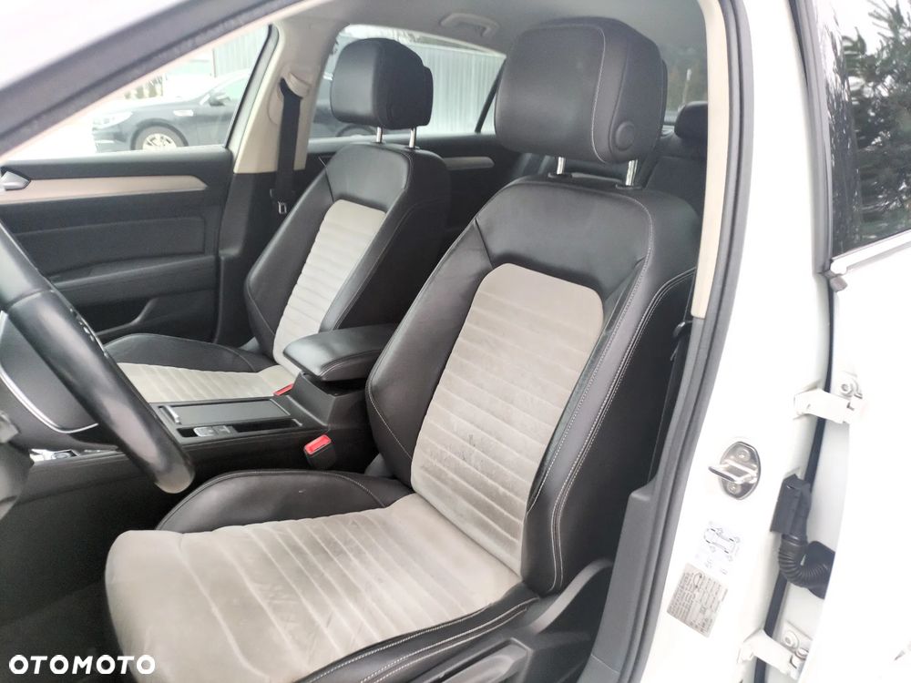 Volkswagen Passat - 8