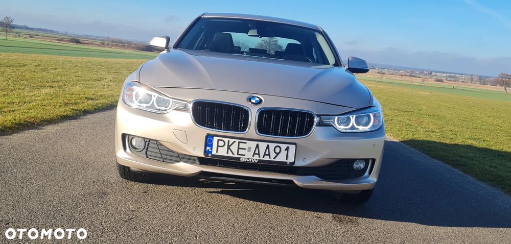 BMW Seria 3 316i - 4