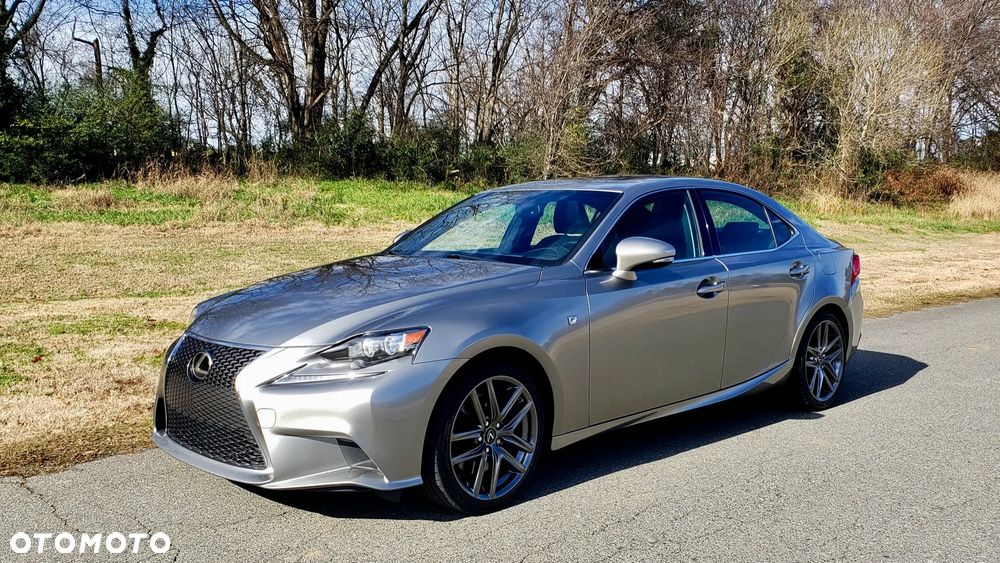 Lexus IS - 1