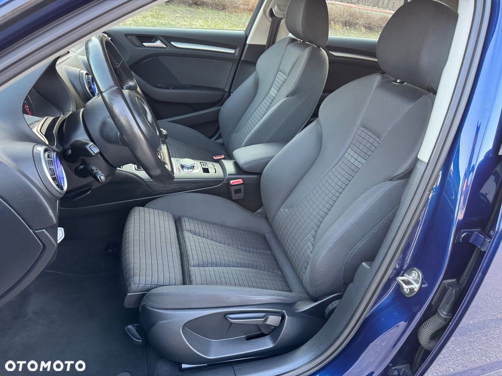 Audi A3 Sportback 1.6 TDI (clean diesel) S line Sportpaket - 26
