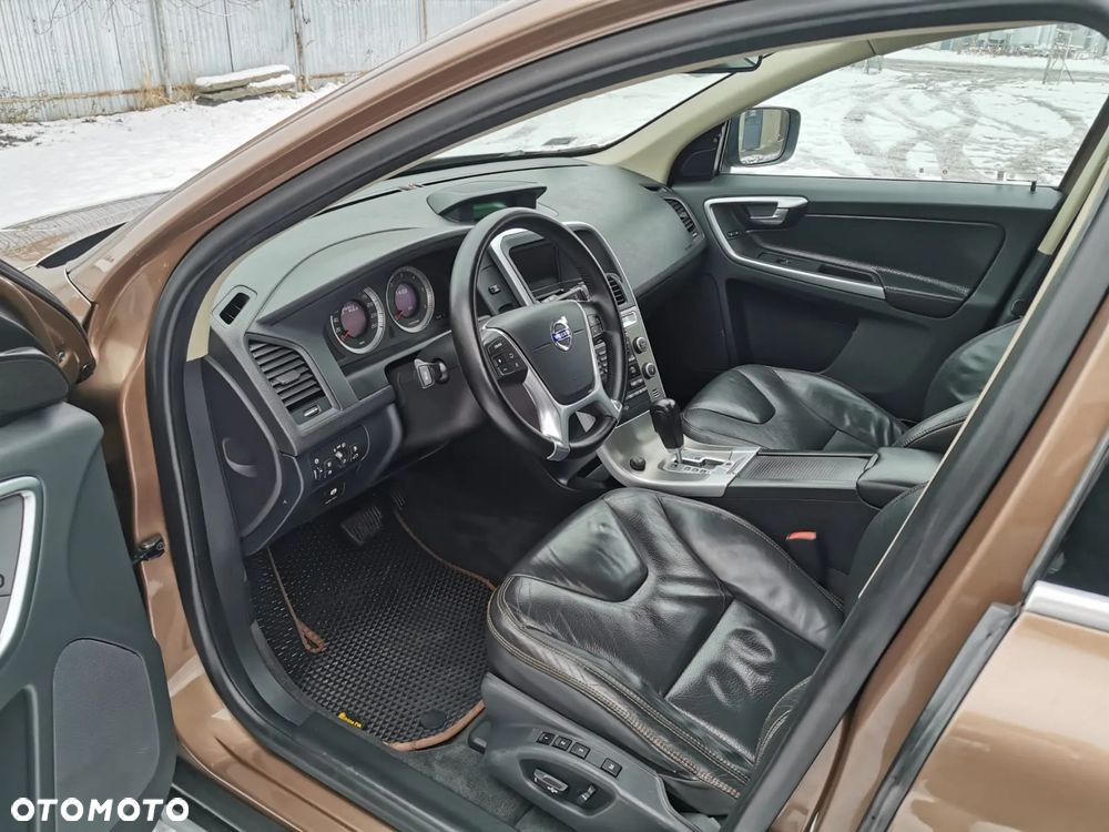 Volvo XC 60 D5 AWD Summum - 13