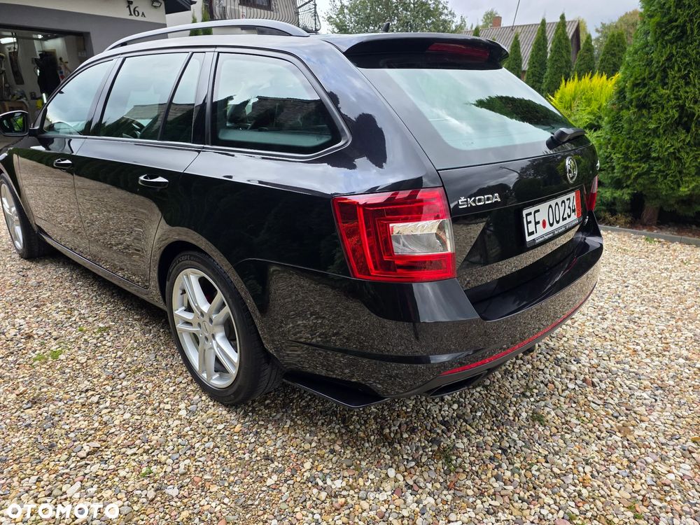 Skoda Octavia 2.0 TDI DSG RS - 13