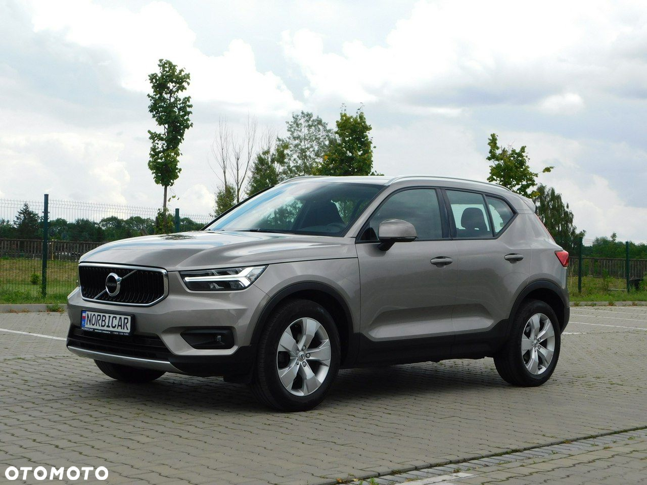 Volvo XC 40 - 33