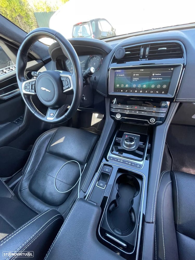 Jaguar F-Pace 2.0 i4D R-Sport Aut. - 8