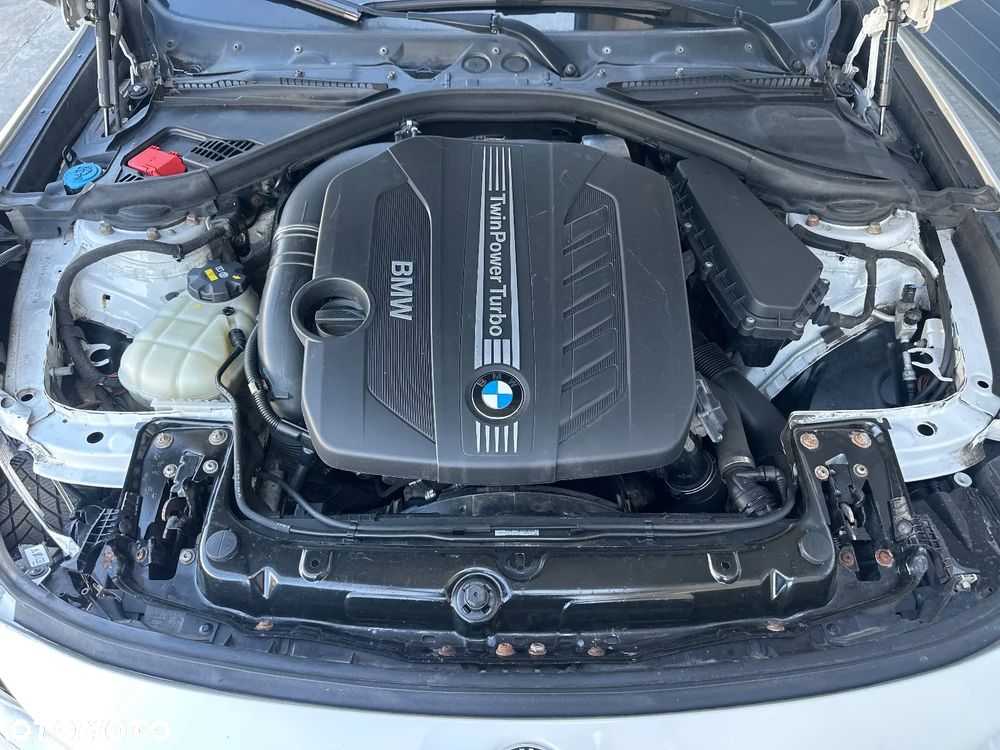 BMW 3GT 330d Sport Line - 7