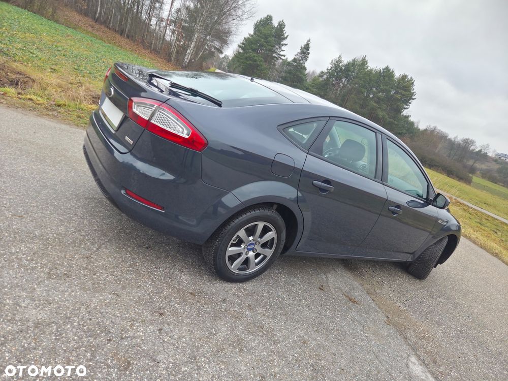 Ford Mondeo 1.6 T Ambiente - 6