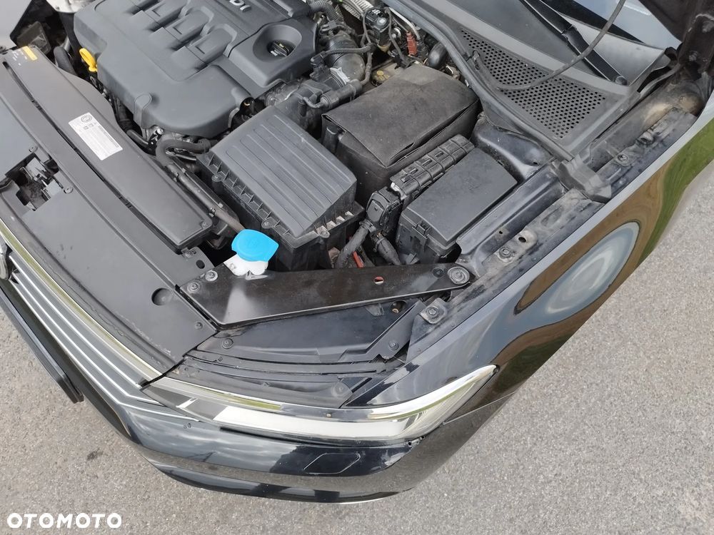Volkswagen Passat 2.0 TDI (BlueMotion Technology) Highline - 39