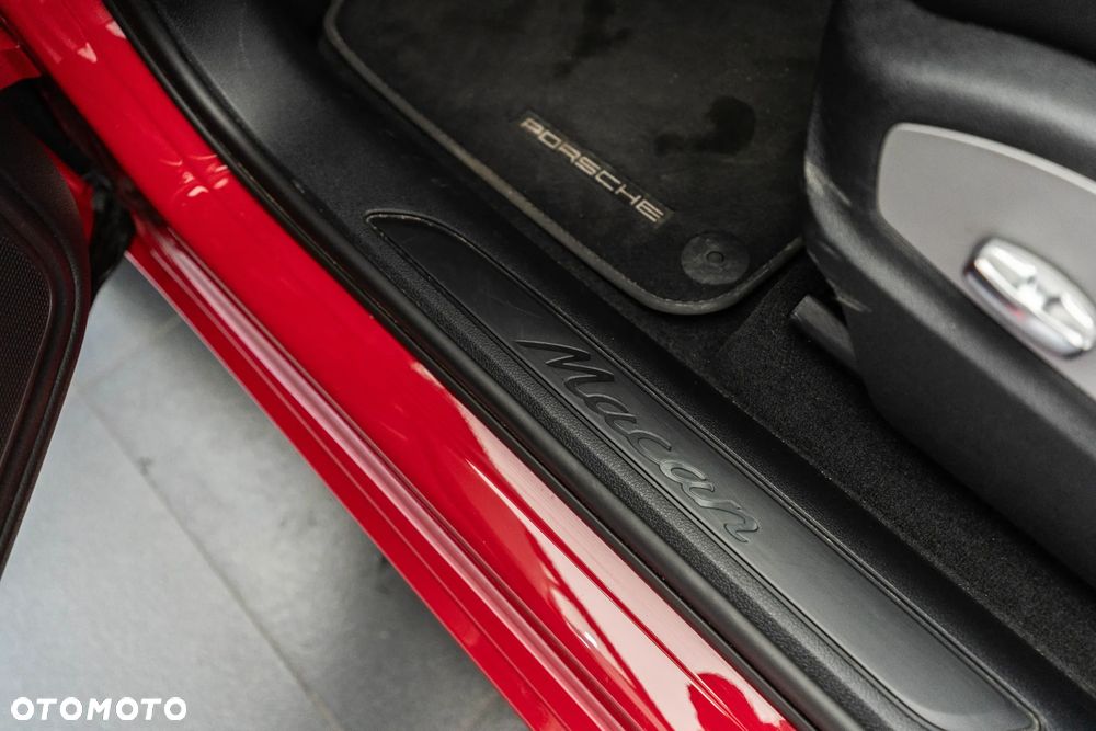 Porsche Macan Standard - 26