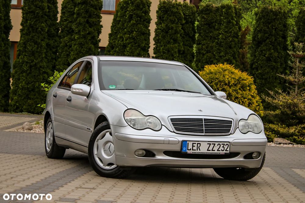 Mercedes-Benz Klasa C 180 Kompressor Automatik Classic - 11
