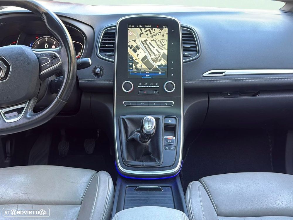 Renault Grand Scénic - 9