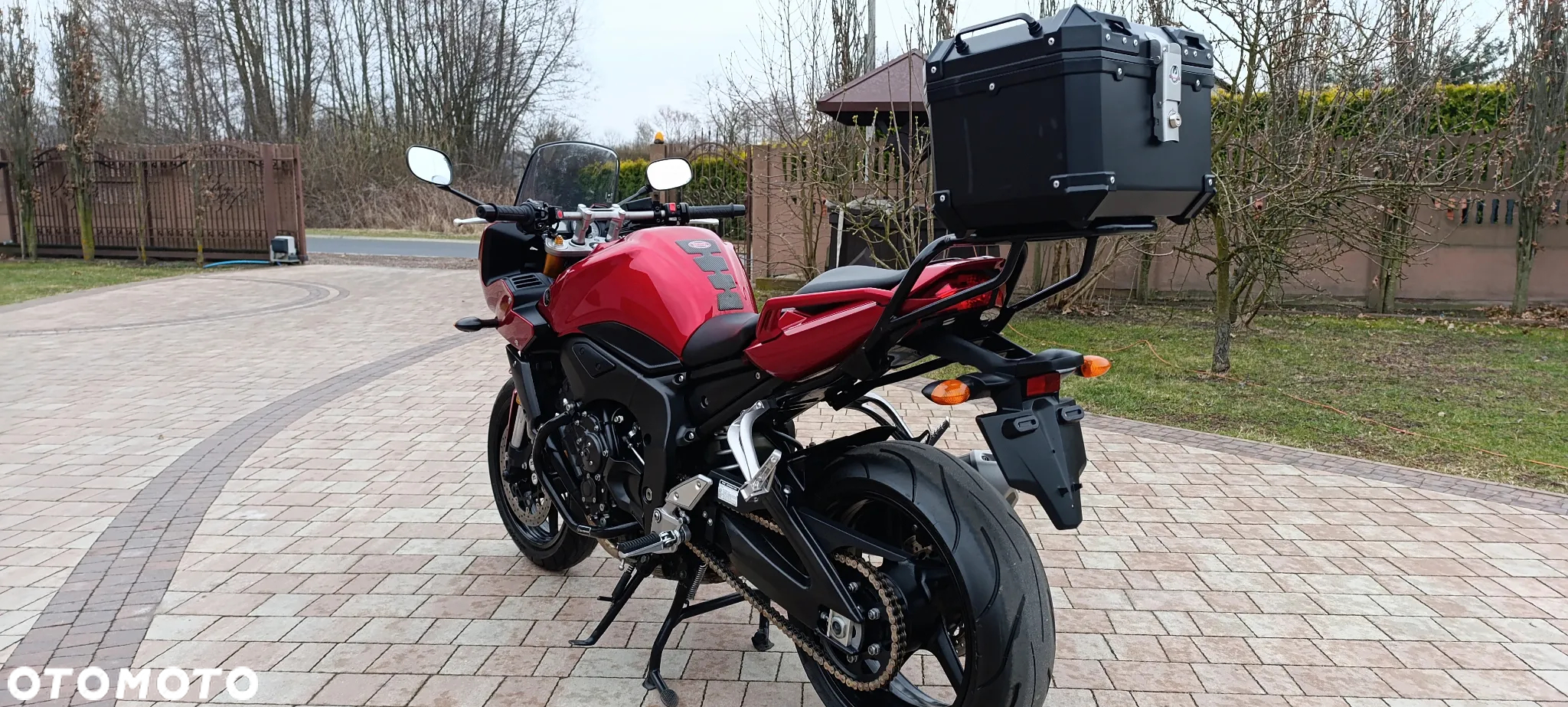 Yamaha FZ - 13