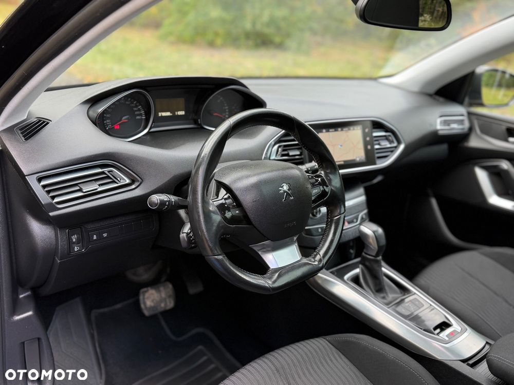 Peugeot 308 2014 photo 5