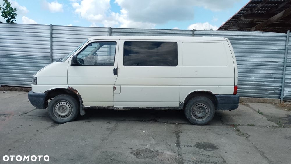 Tylko Części VW Transporter T4 1.9 TD ABL 68KM 50kW lakier R902 - 3