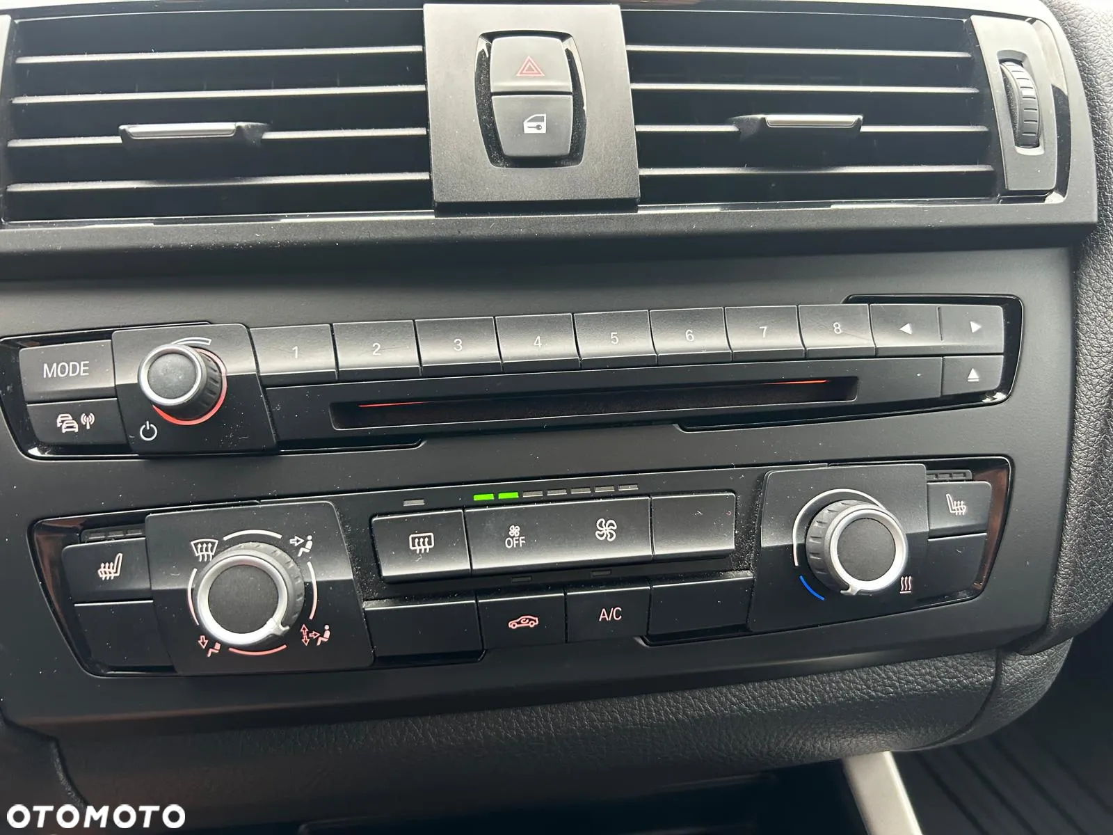 BMW Seria 1 114i Sport Line - 29