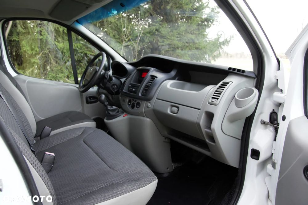 Renault Trafic - 21